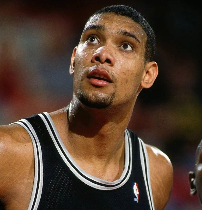 你可别卧底！布里奇斯首节出战10分钟 4投全铁一分未得（别当内鬼啊！布里奇斯首节10分钟4投全失0分）