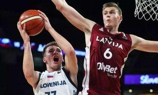 【狂暴打金】专属极品属性神装，小怪随便爆，满地光柱爽翻天！（【高能爆装】专属神装极品加持，小怪轻松出货，满场光柱看不停！）