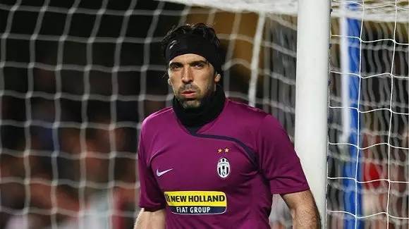 此前缺席了近4场比赛！今日森林狼对阵雄鹿 老将康利复出（缺席近四场后，康利今日复出，森林狼迎战雄鹿）