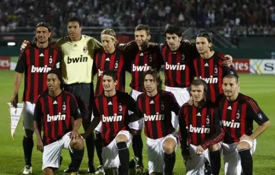 足球报：浙江队未来要争取中超冠军，卡内达是否留任还没定（《足球报》：浙江队未来目标冲击中超冠军，卡内达去留仍未敲定）