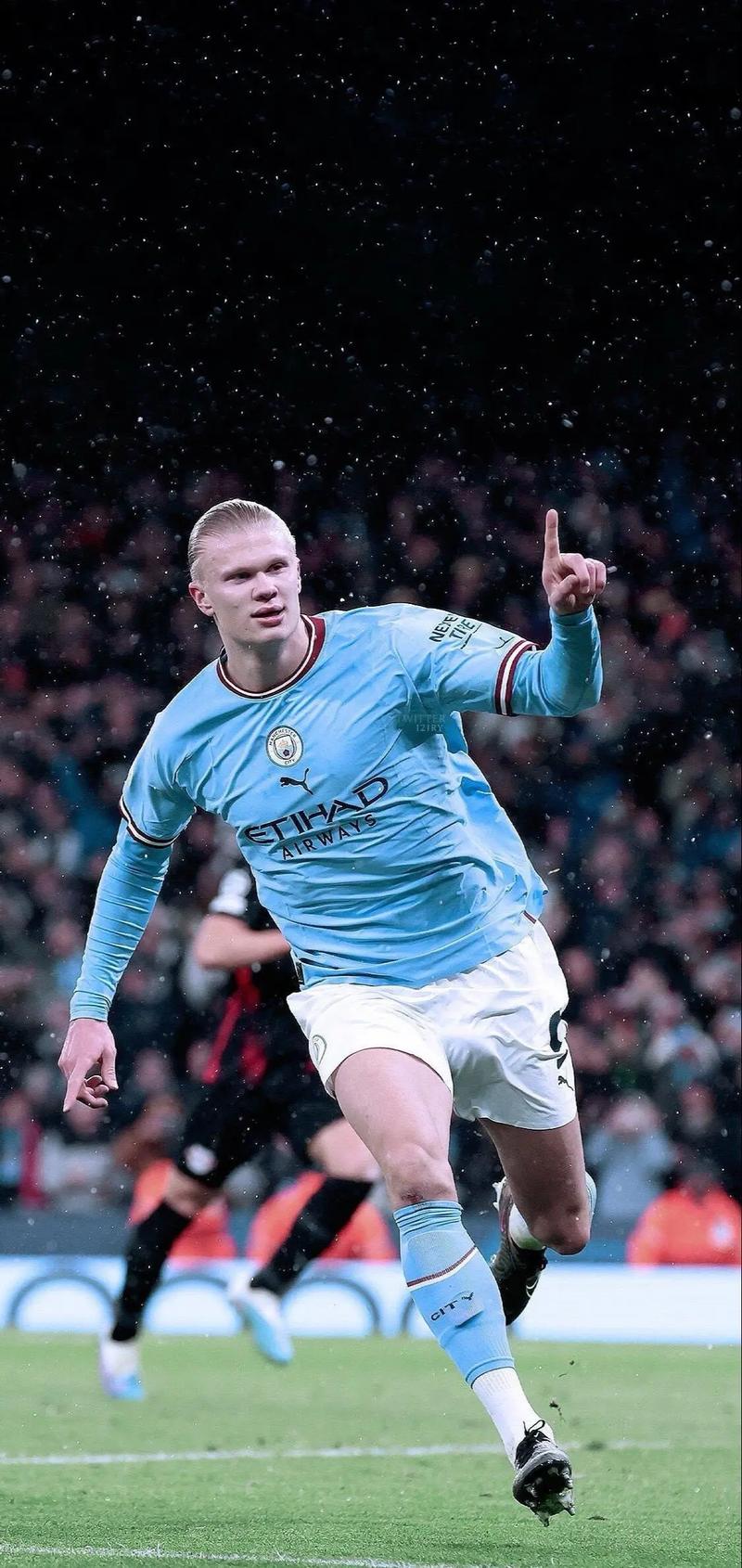 瓦格纳加盟阿迪达斯：一场体育与商业的盛宴（瓦格纳签约阿迪达斯：体育与商业的共舞）