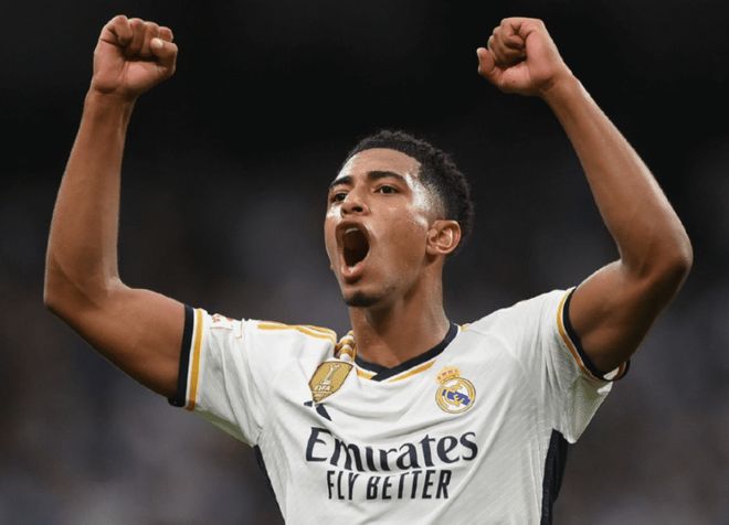 东契奇职业生涯新里程碑（东契奇生涯再迎高光时刻）