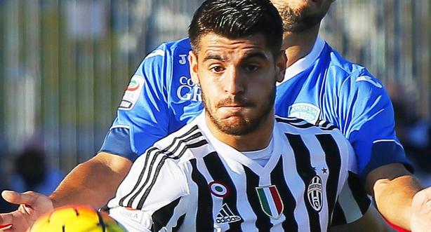 王哲林在比赛中展现惊人篮板能力（王哲林在赛场上展现出惊人的篮板统治力）