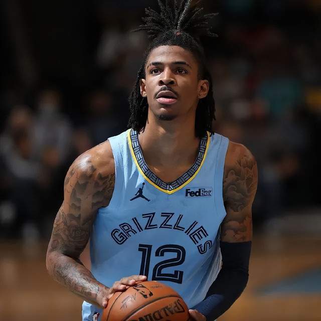 弗里克解释亚马尔被换下原因，称其欧冠停赛需轮换（弗里克谈亚马尔被换：因欧冠停赛需要轮换）