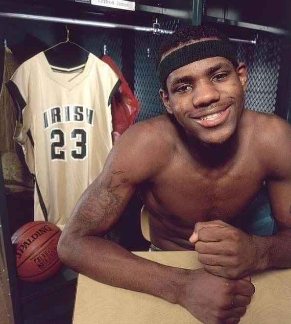 凯恩谈阿森纳：和巴黎是不同的球队，在防守上更强一些（凯恩：阿森纳与巴黎风格迥异，防线更扎实）