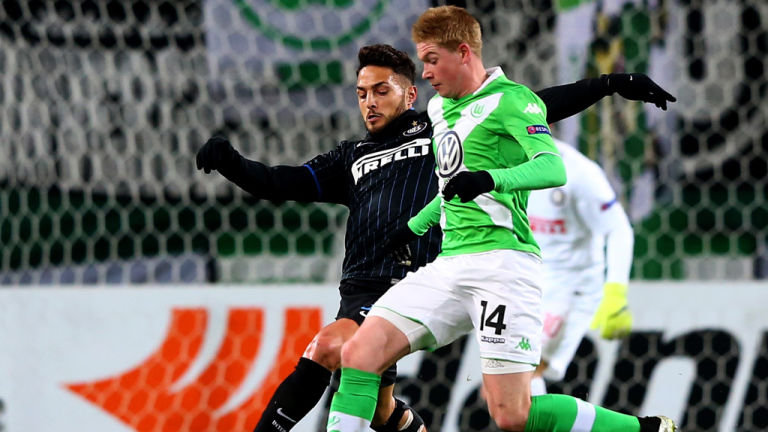 国际米兰圆领卫衣，太漂亮啦想要（国际米兰圆领卫衣，颜值在线，忍不住想入手）